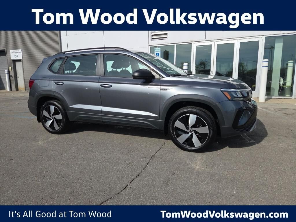 2024 VOLKSWAGEN Taos 4Motion
