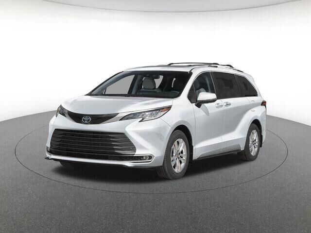 2026 TOYOTA Sienna