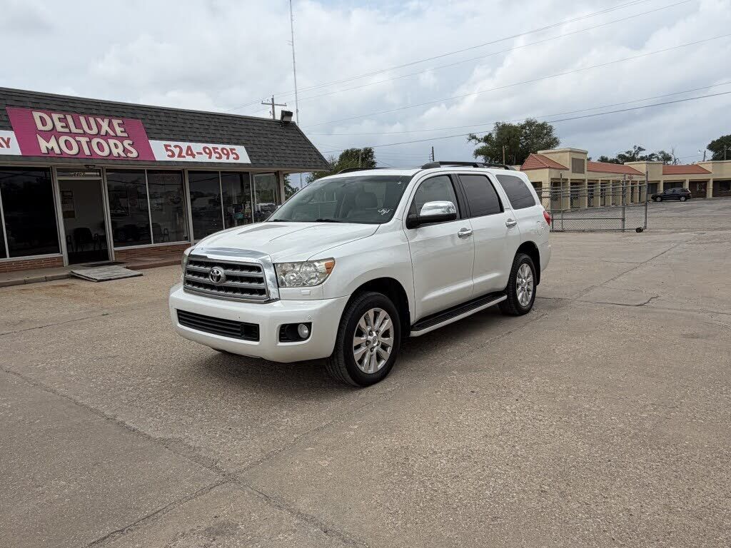 2011 TOYOTA Sequoia