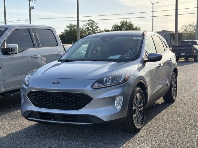 2022 FORD Escape