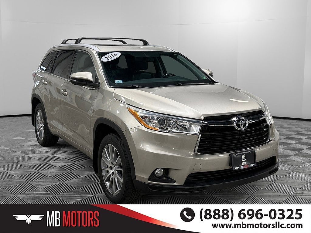 2016 TOYOTA Highlander