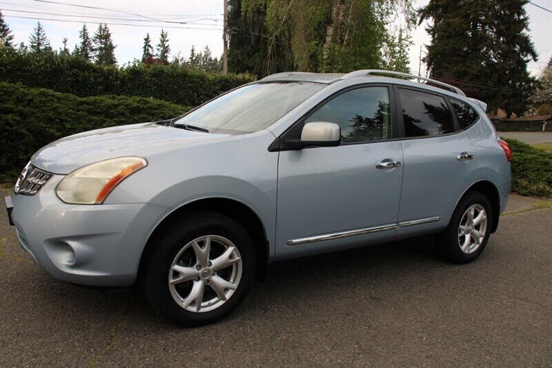 2011 NISSAN Rogue
