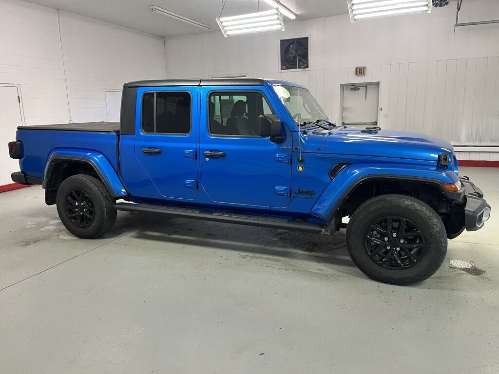 2022 JEEP Gladiator