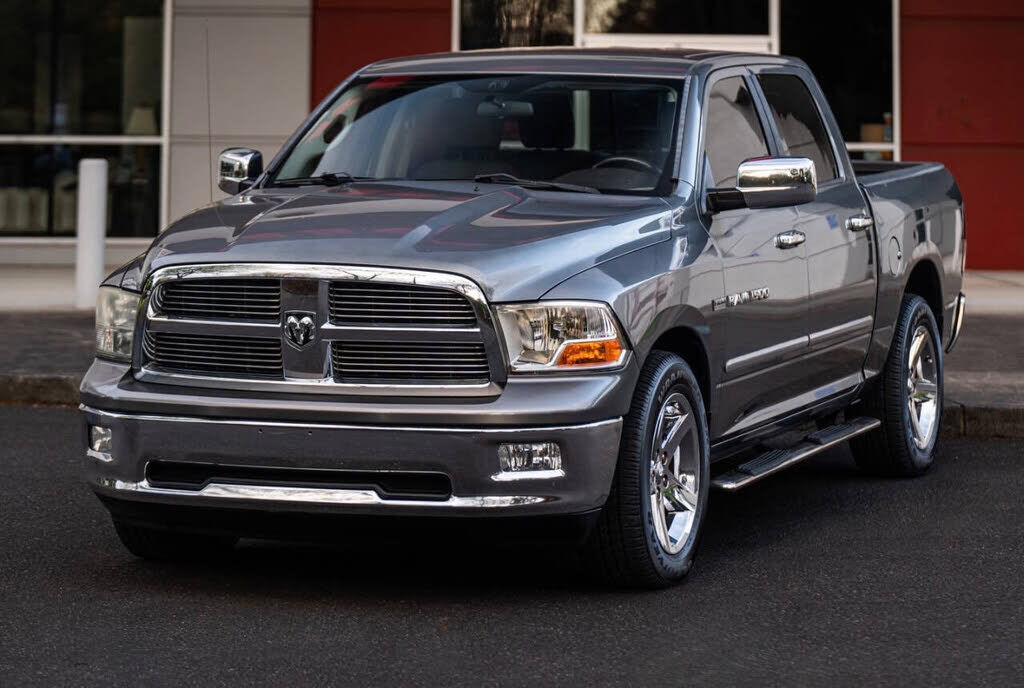 2012 DODGE Ram