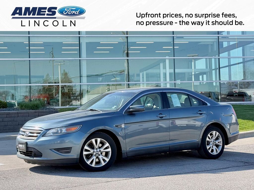 2010 FORD Taurus