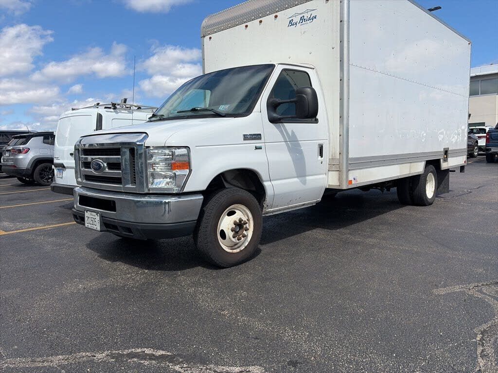 2019 FORD E-350