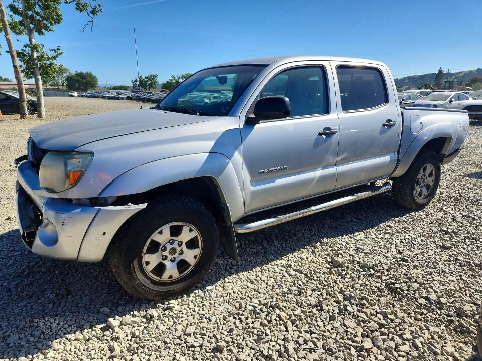 2010 TOYOTA Tacoma