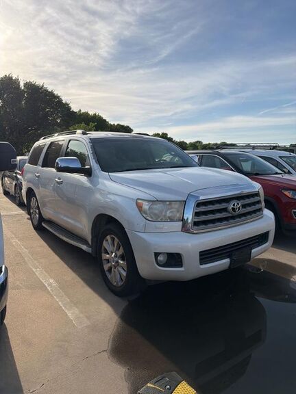 2013 TOYOTA Sequoia