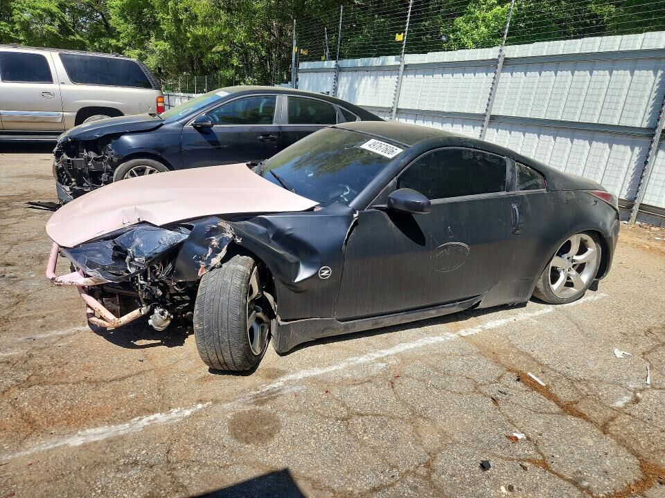 2004 NISSAN 350Z