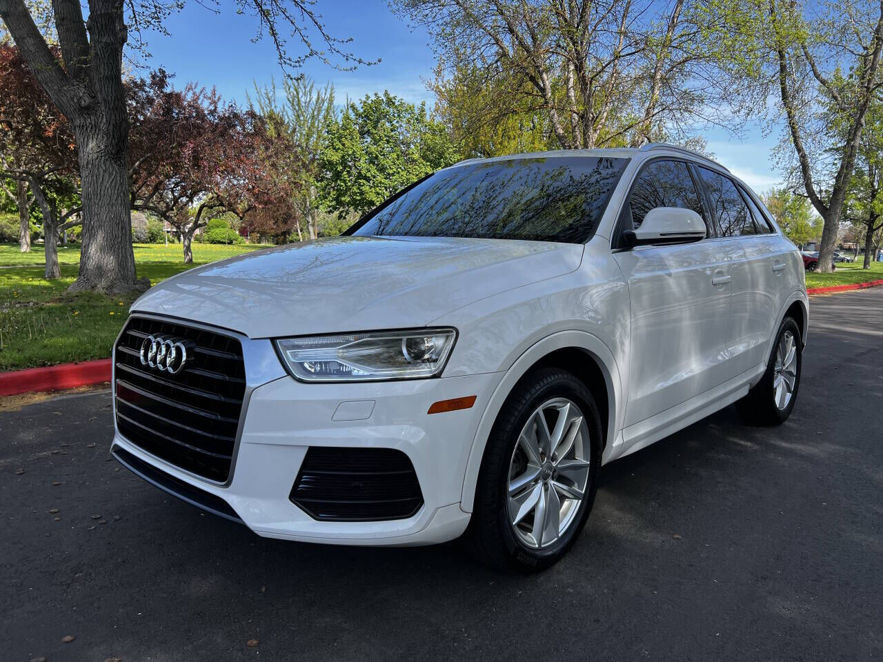 2016 AUDI Q3