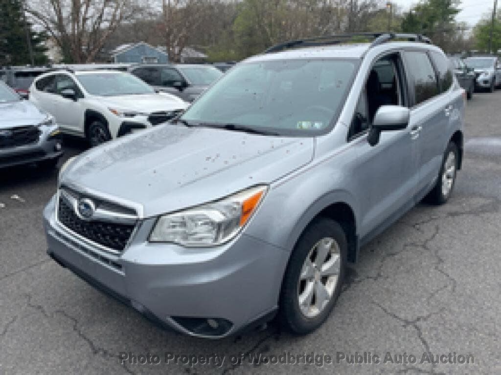 2016 SUBARU Forester