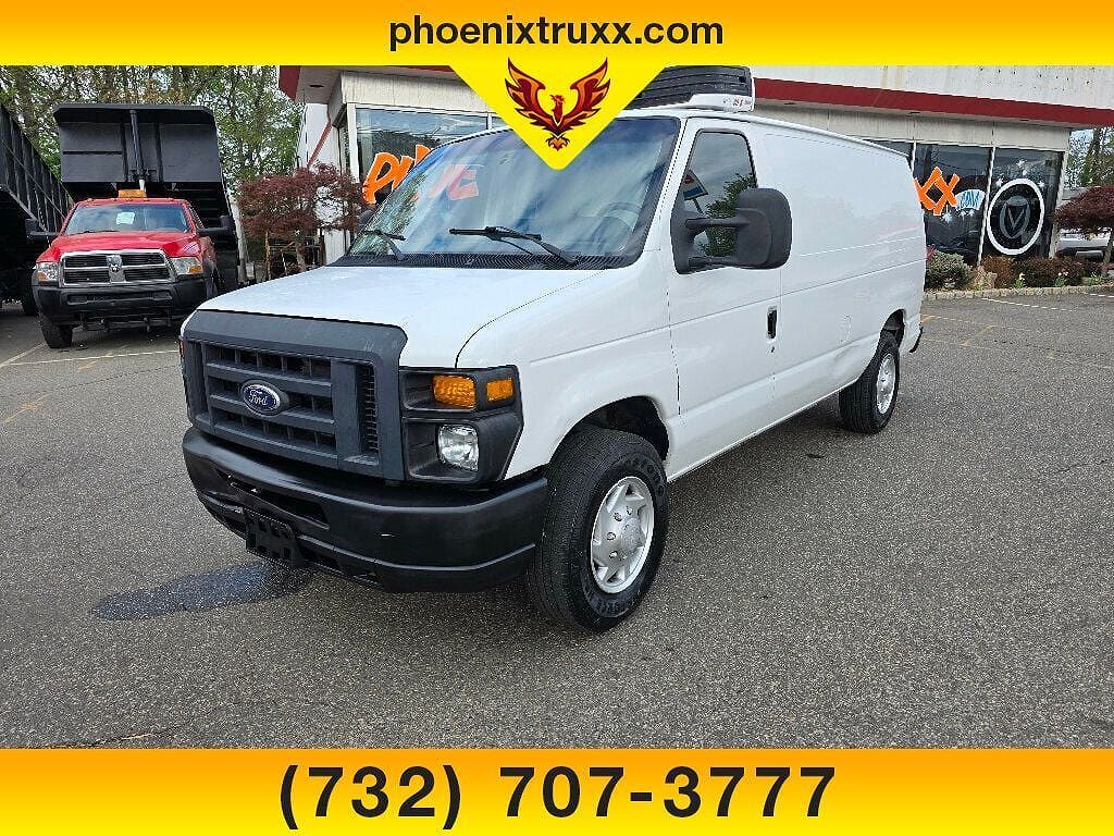 2011 FORD E-250