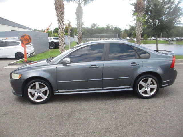 2010 VOLVO S40