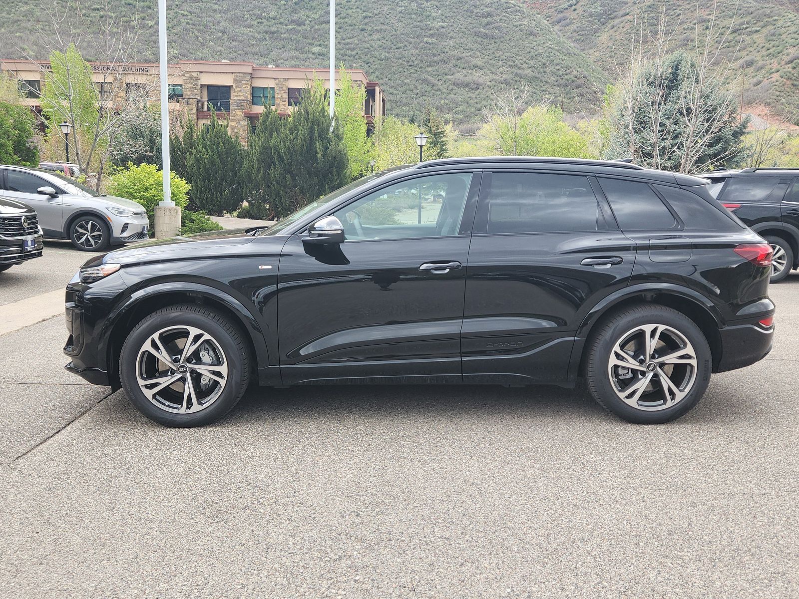 2027 Audi Q6