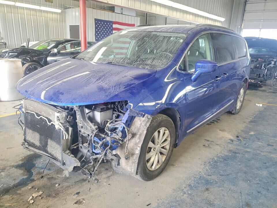 2019 CHRYSLER Pacifica