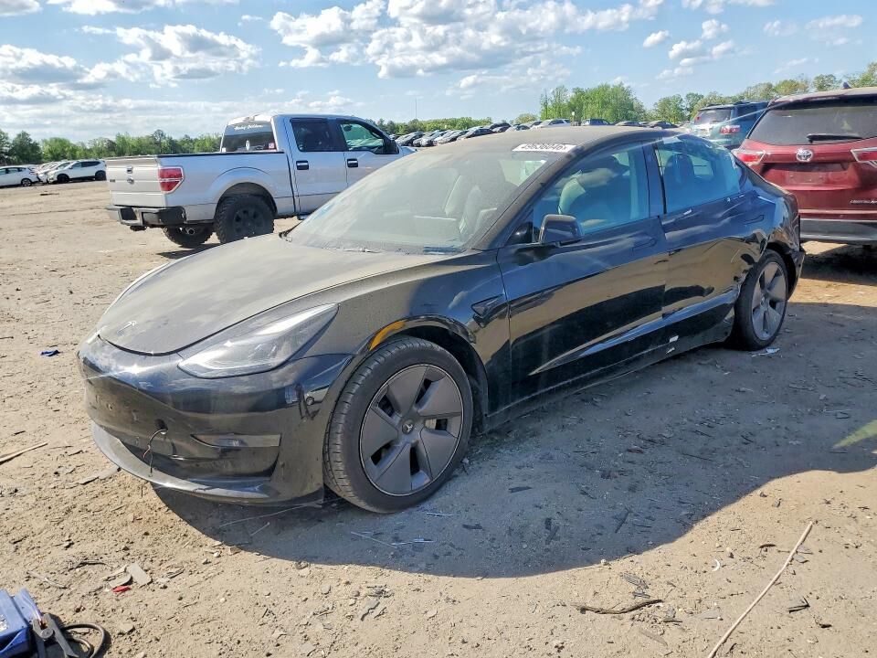 2022 TESLA Model 3