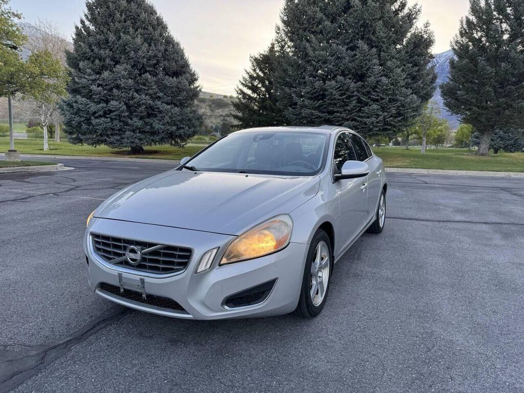 2012 VOLVO S60