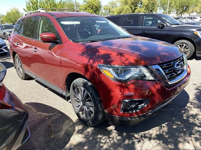 2017 NISSAN Pathfinder