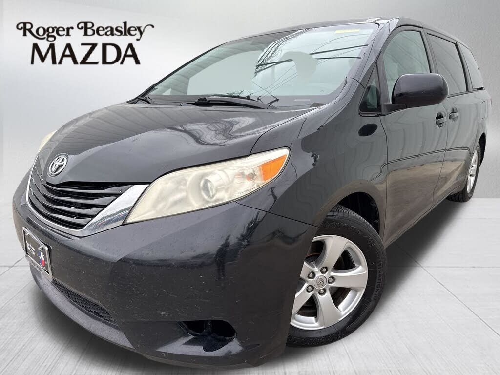 2016 TOYOTA Sienna
