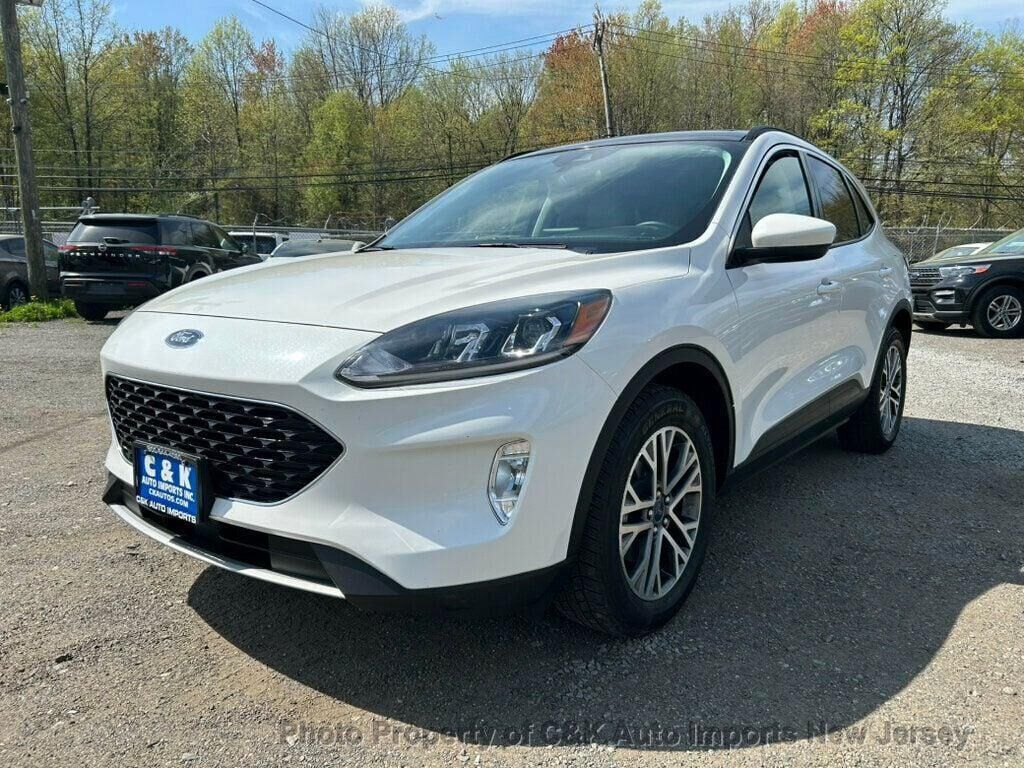 2022 FORD Escape