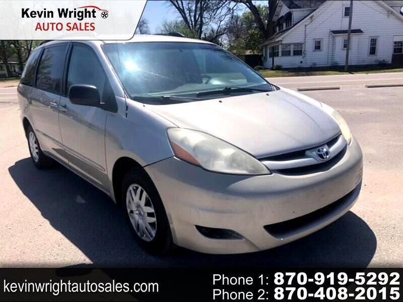 2004 TOYOTA Sienna