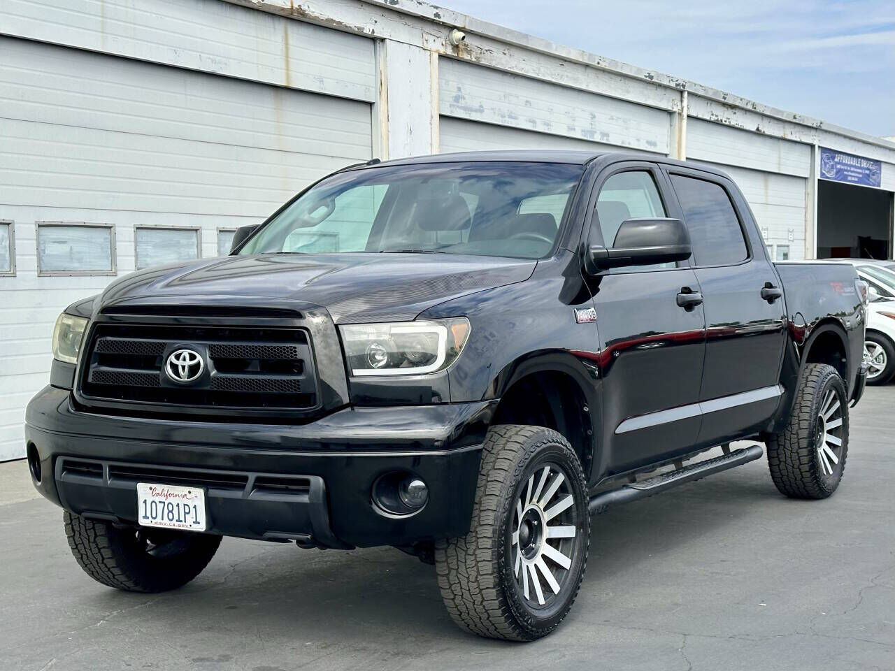 2010 TOYOTA Tundra