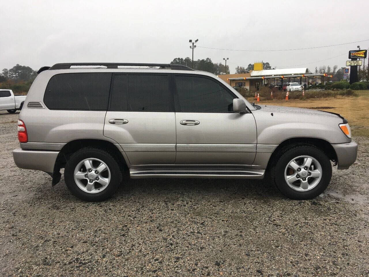 2005 TOYOTA Land Cruiser