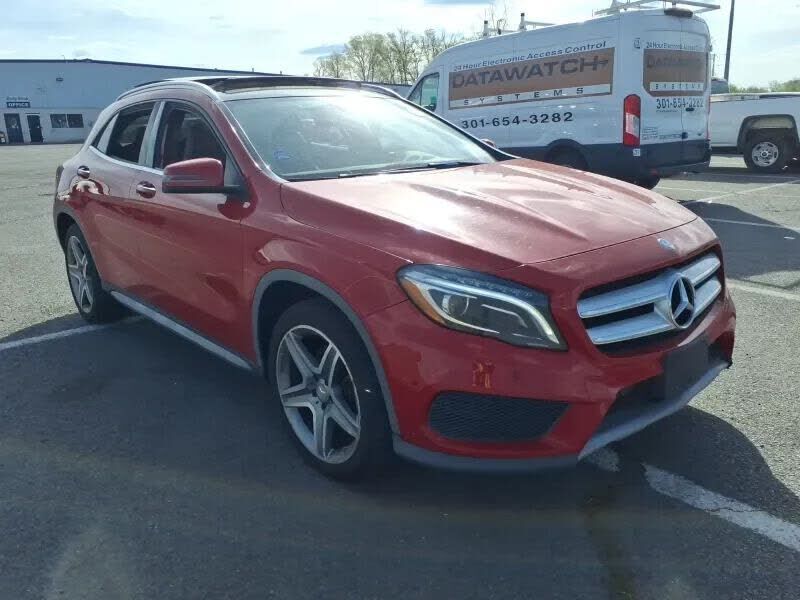 2016 MERCEDES-BENZ GLA-Class