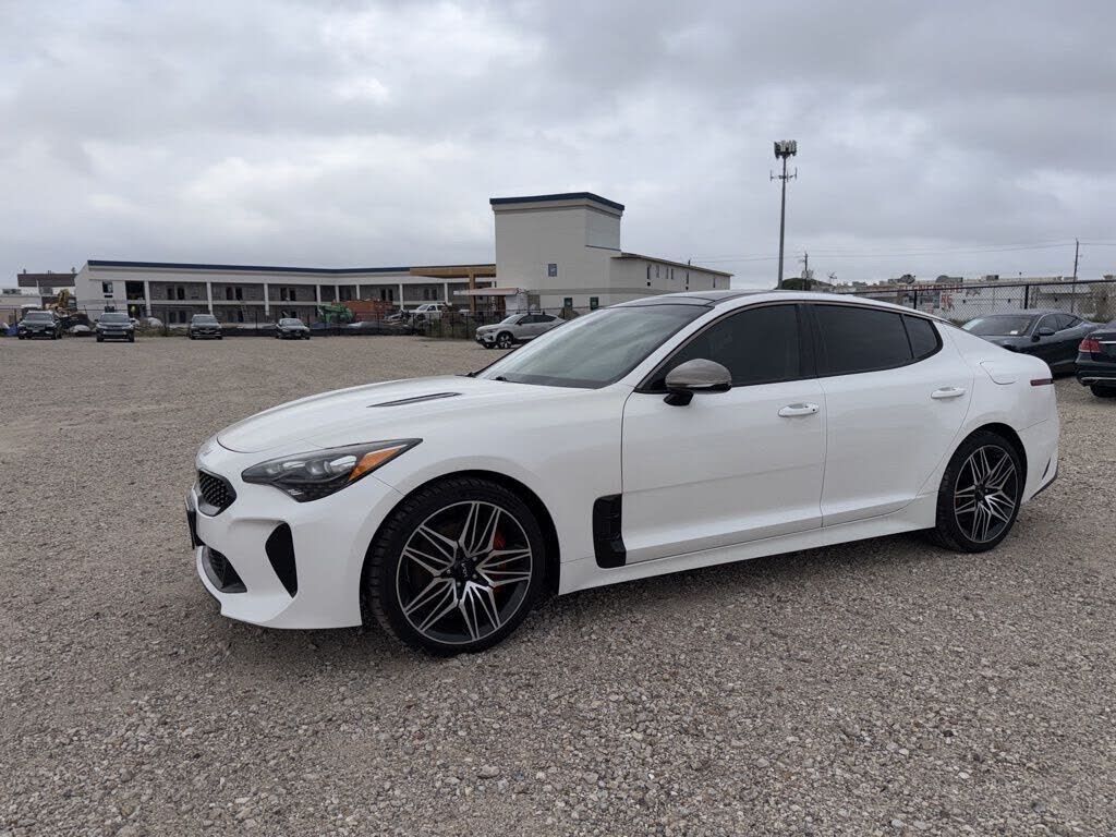 2022 KIA Stinger