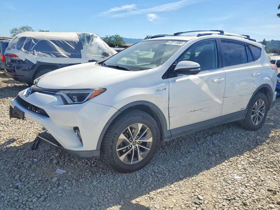 2016 TOYOTA RAV4