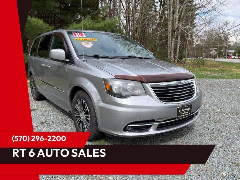 2014 Chrysler Town and Country