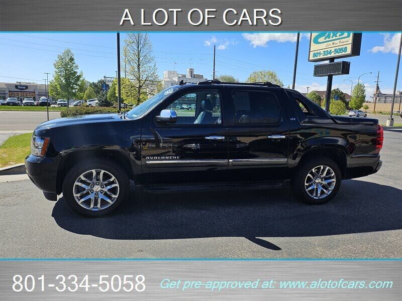 2011 CHEVROLET Avalanche