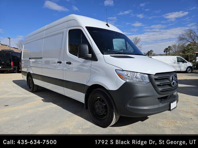 2024 MERCEDES-BENZ Sprinter