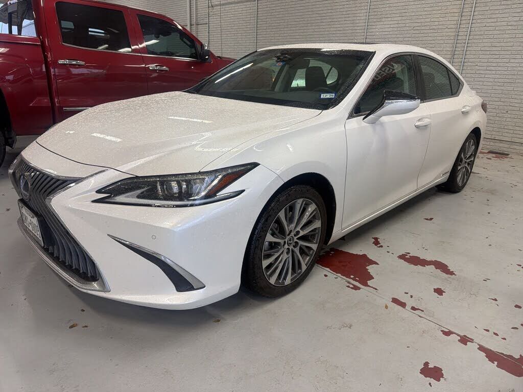 2021 LEXUS ES