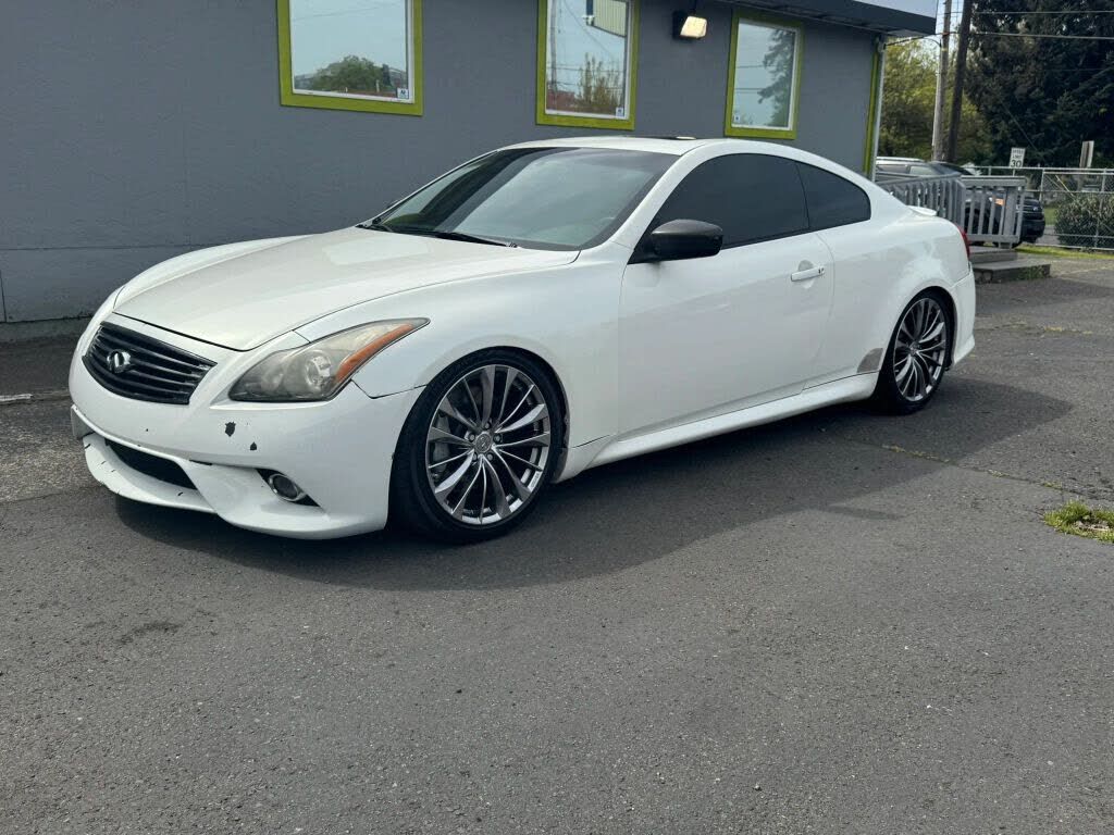 2013 INFINITI G37