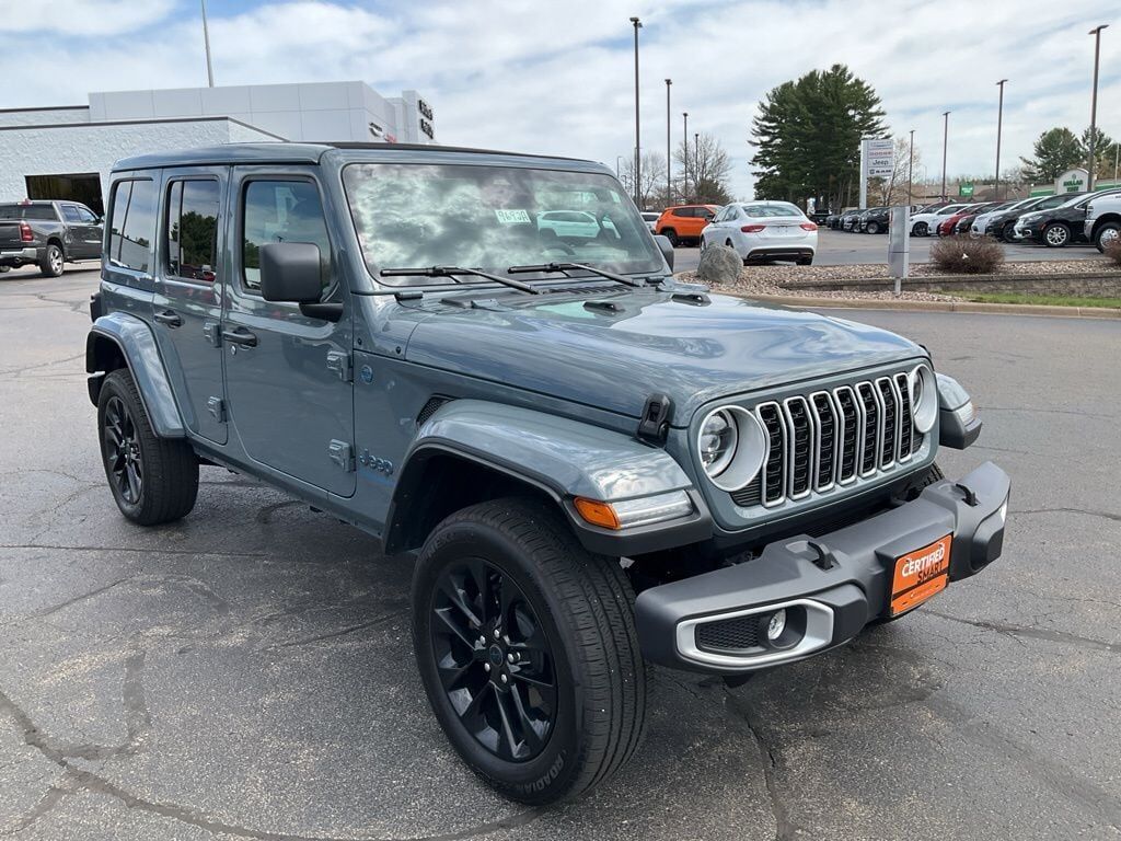 2025 JEEP Wrangler