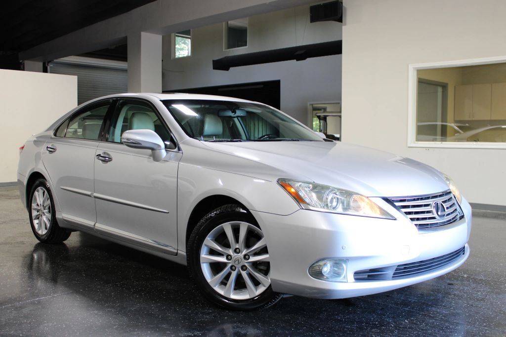 2011 LEXUS ES