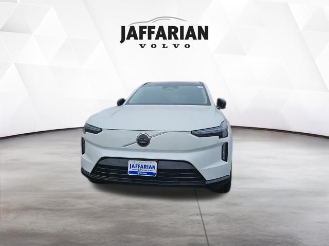 2026 VOLVO EX90