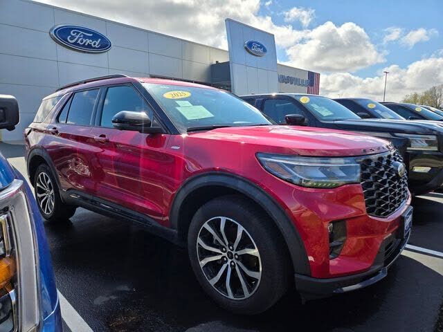 2025 FORD Explorer