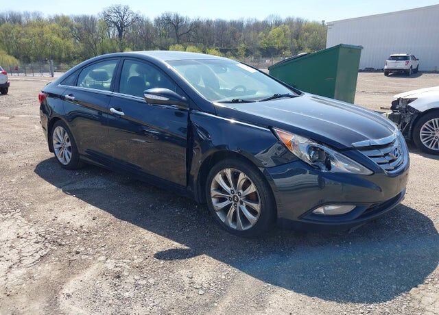 2011 HYUNDAI Sonata