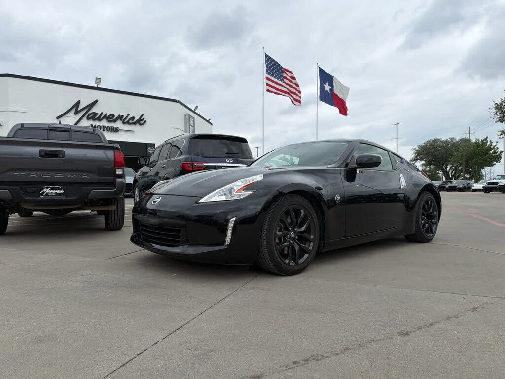 2015 NISSAN 370Z