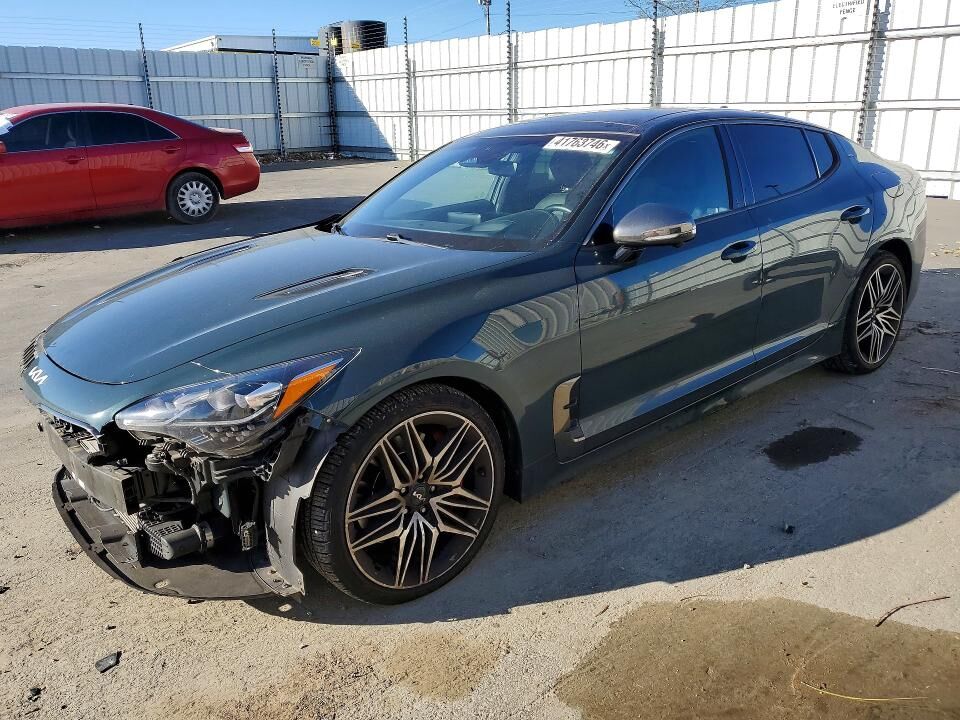 2022 KIA Stinger
