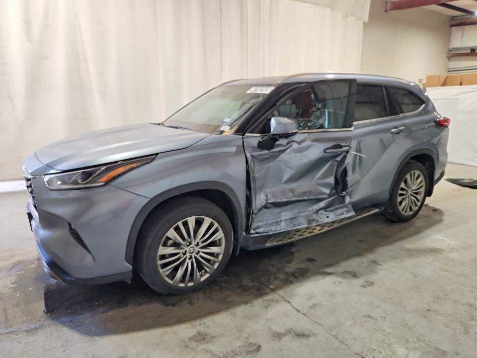 2023 TOYOTA Highlander