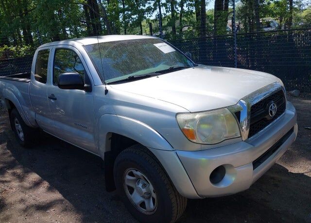 2011 TOYOTA Tacoma