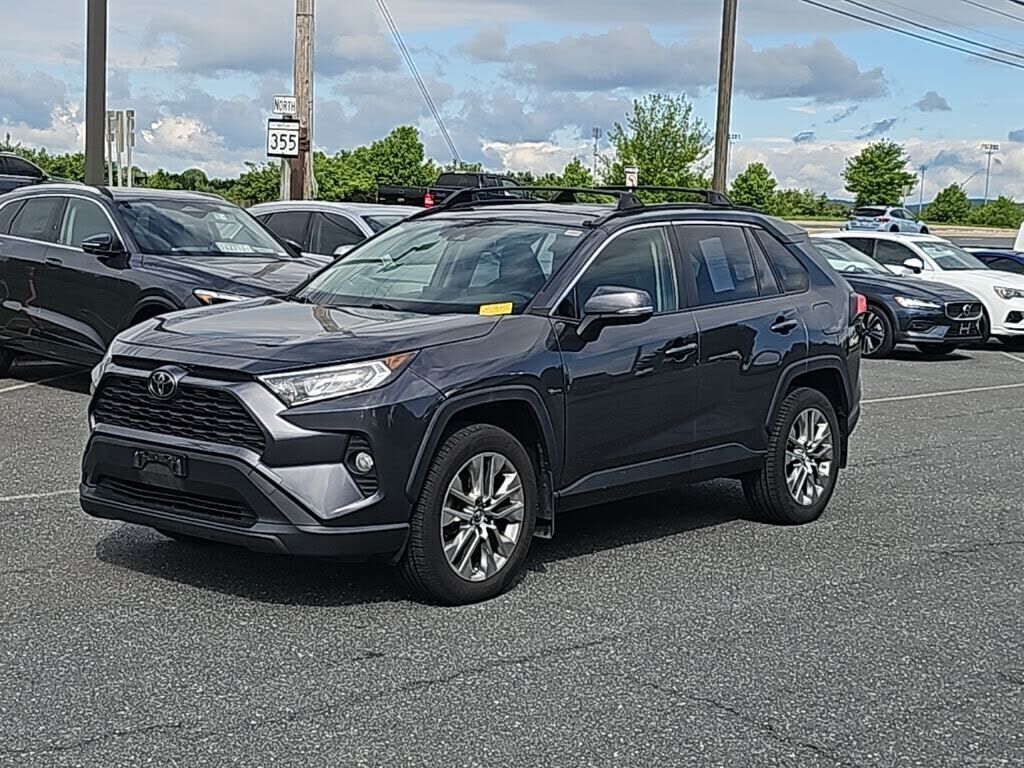 2019 TOYOTA RAV4