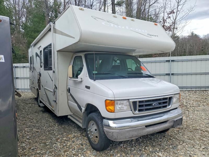 2004 FORD E-450
