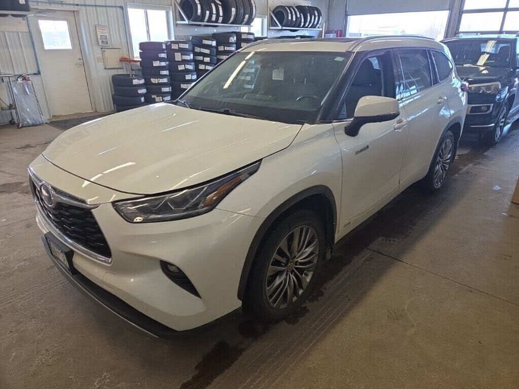 2021 TOYOTA Highlander