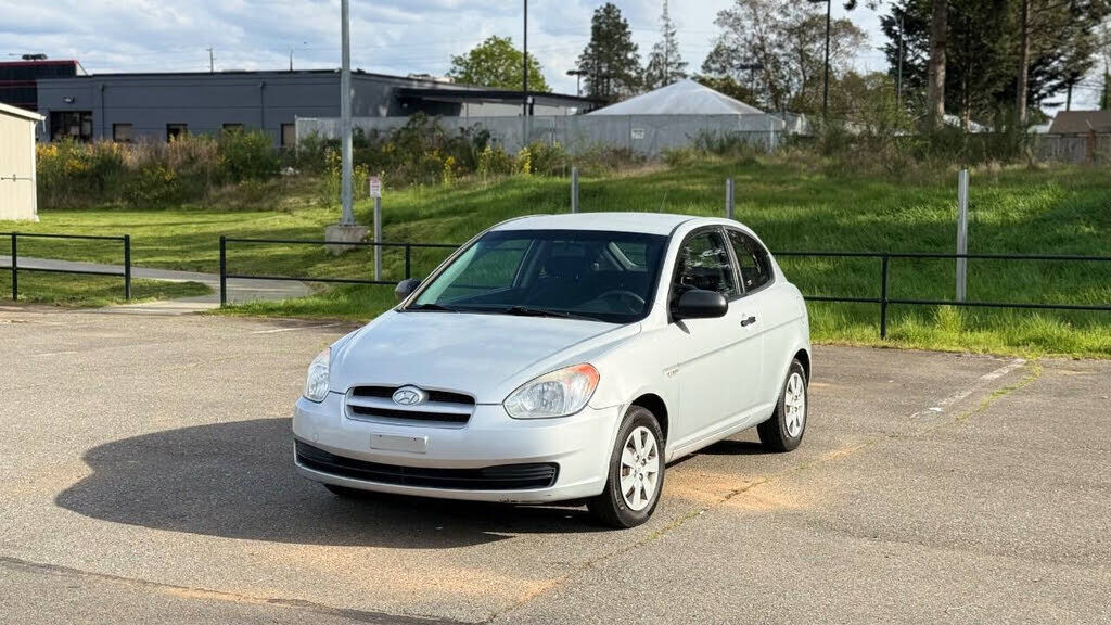2010 HYUNDAI Accent