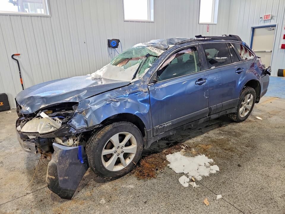 2014 SUBARU Outback