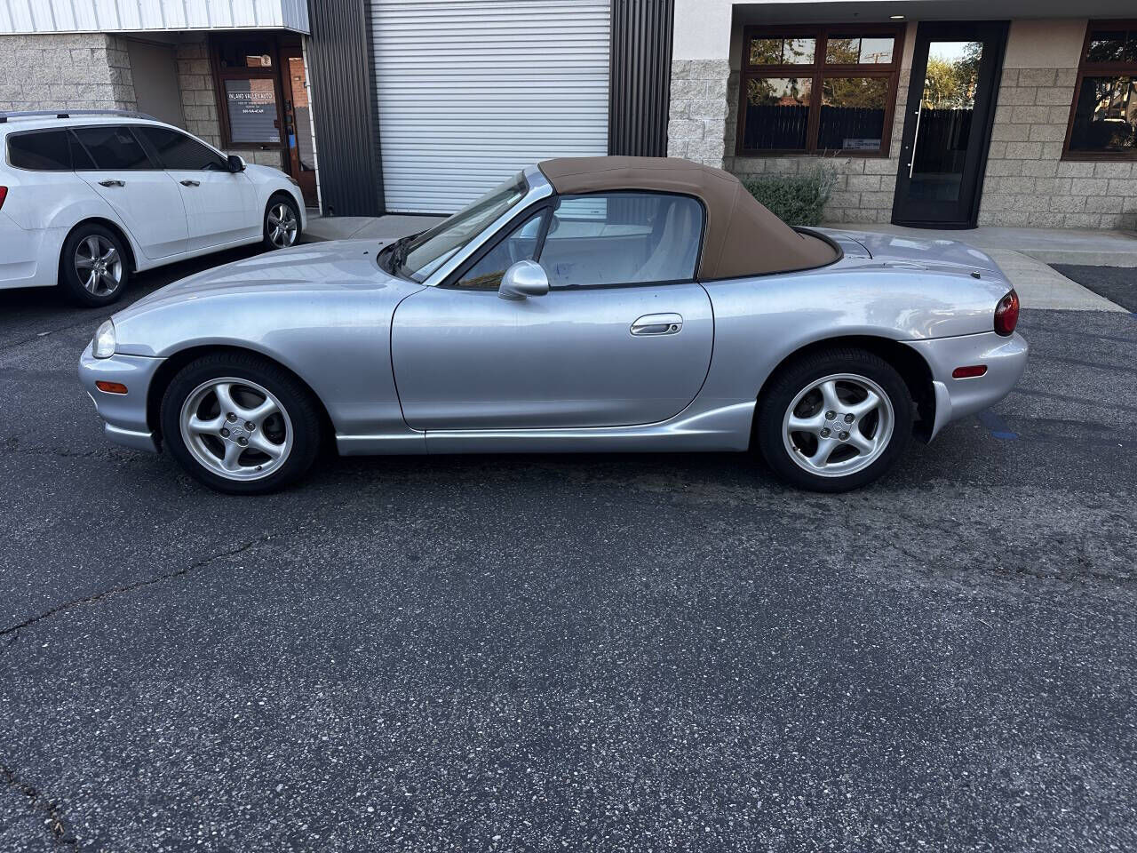 2000 MAZDA MX-5